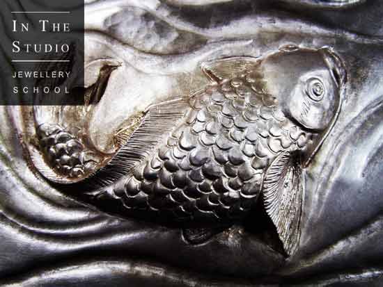 Chasing-and-repousse-carp